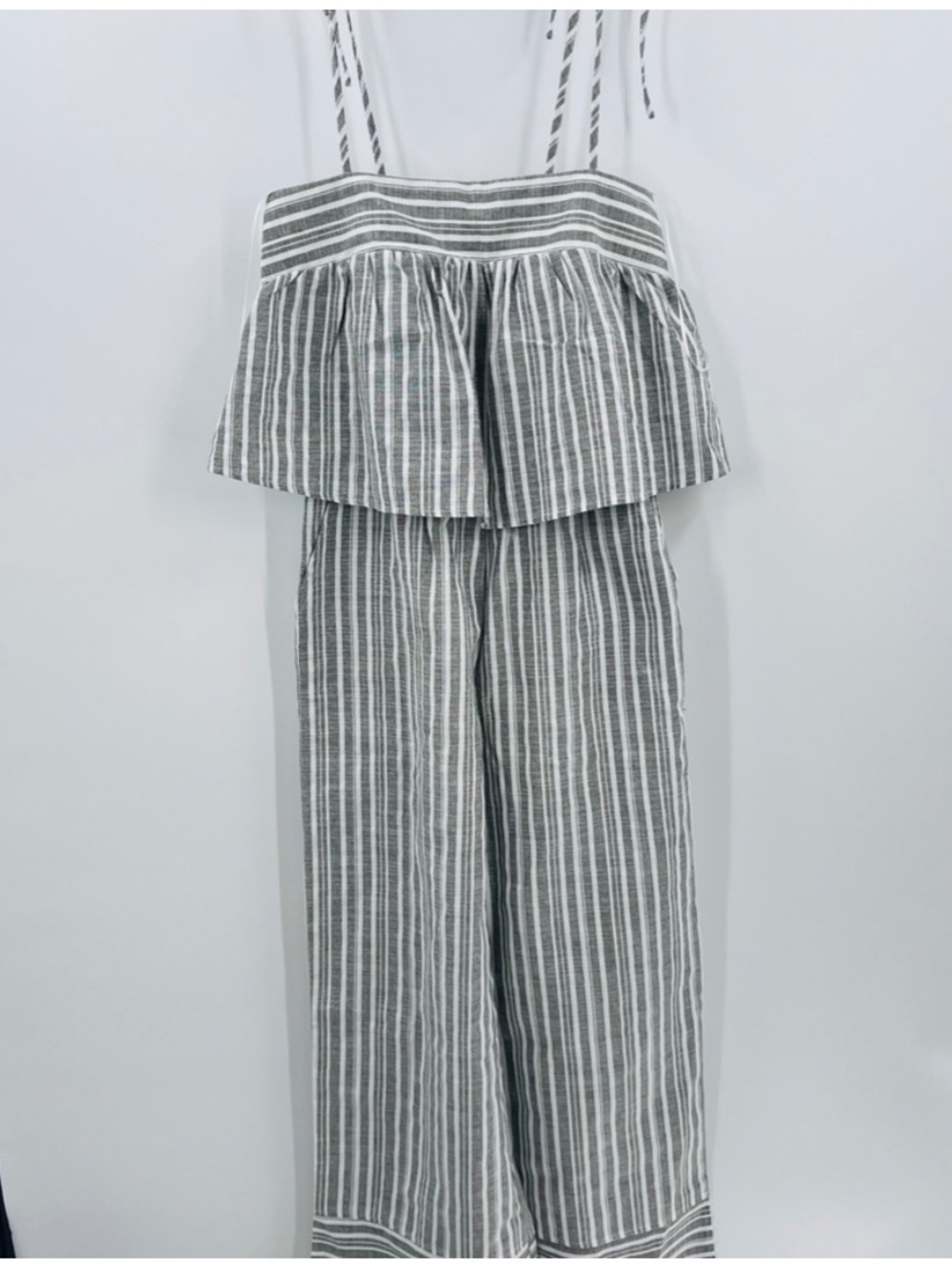 GILLI Gray & White Striped Ruffle Bodice Wide-Leg Jumpsuit ~ NWT ~ small